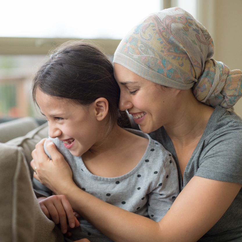 Voici comment, grâce à vos dons, nous aidons les patientes atteintes d’un cancer du sein