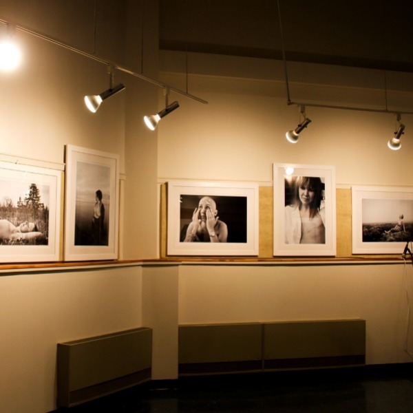 Une femme sur neuf : comment une exposition racontant mon histoire m’a aidée à guérir